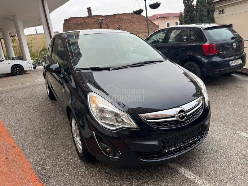 Opel Corsa D 1.2i ECOFLEX SPORT
