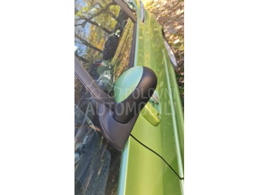 retrovizor za Peugeot 1007 od 2003. do 2006. god.