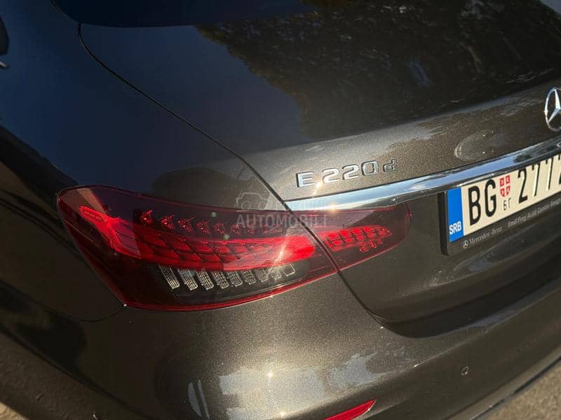 Mercedes Benz E 230 4MATIC AMG