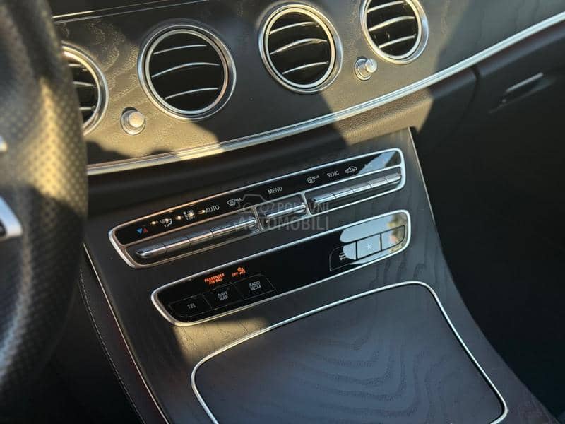Mercedes Benz E 230 4MATIC AMG