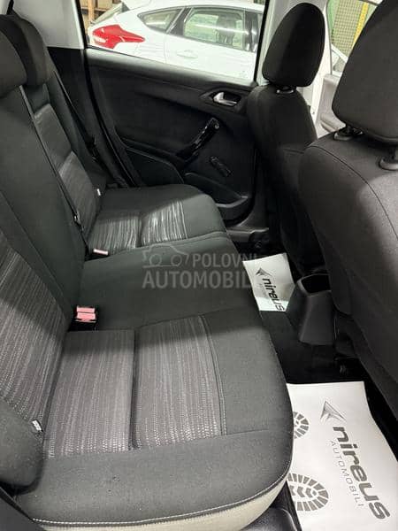 Peugeot 208 1.6 HDI NAVY