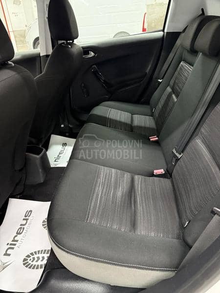 Peugeot 208 1.6 HDI NAVY