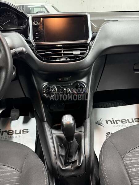 Peugeot 208 1.6 HDI NAVY