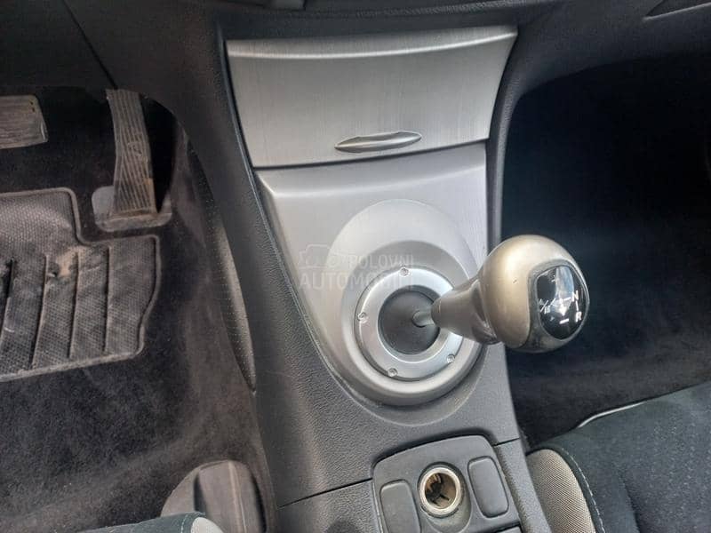 Honda Civic 1400i5dr