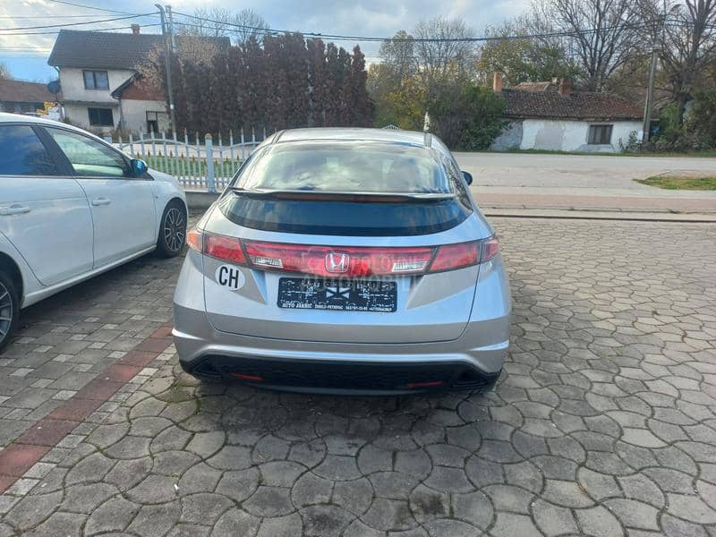 Honda Civic 1400i5dr