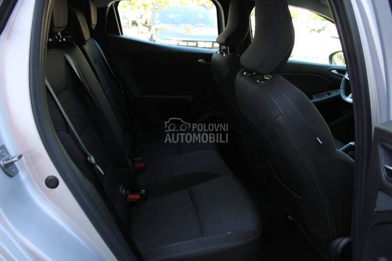 Renault Clio 1.0 tCe Intens CVT