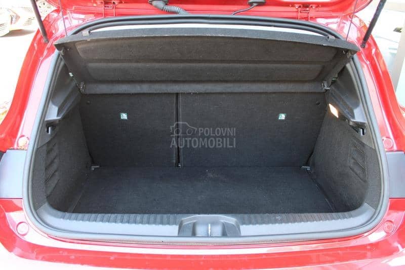 Renault Clio 1.0 tCe Intens CVT