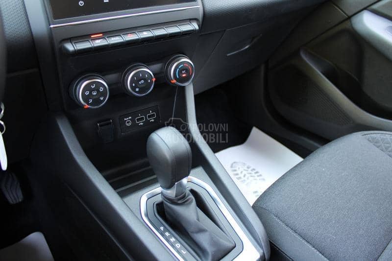 Renault Clio 1.0 tCe Intens CVT