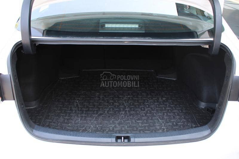 Toyota Corolla 1.5 Luna