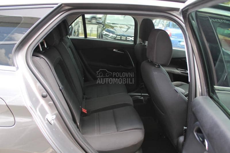 Fiat Tipo 1.3 MJTD LOUNGE