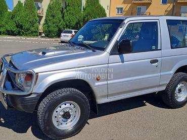Mitsubishi Pajero 2500