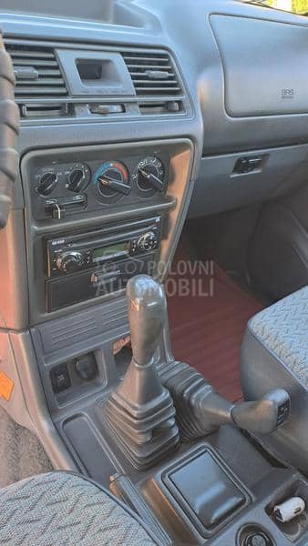 Mitsubishi Pajero 2500