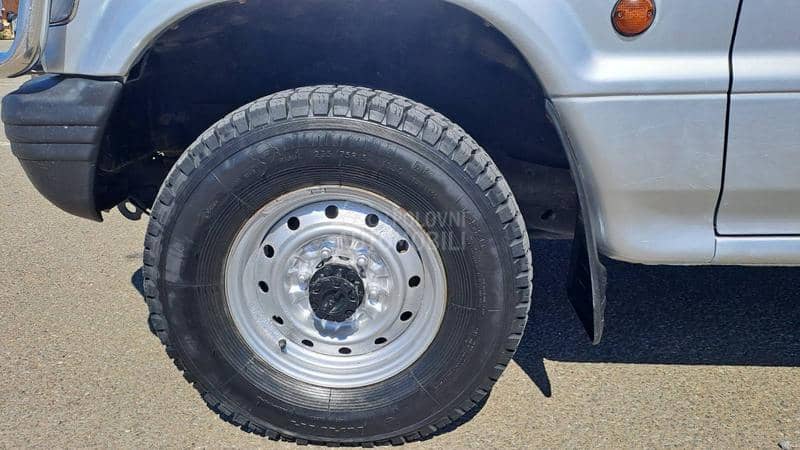 Mitsubishi Pajero 2500