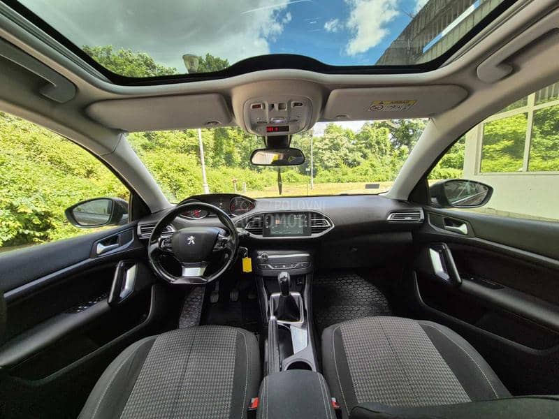 Peugeot 308 1.2