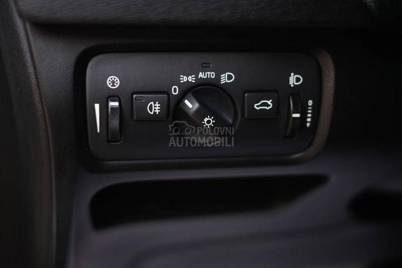 Volvo V40 1.6D D2 OCEAN RACE