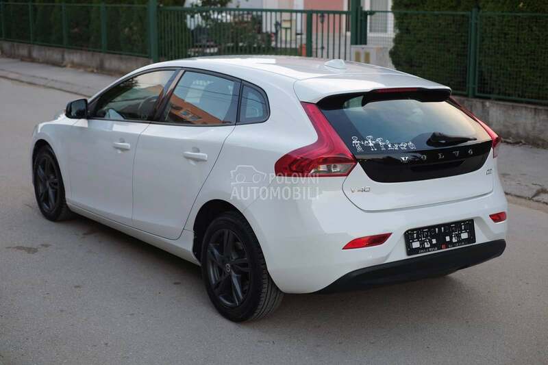 Volvo V40 1.6D D2 OCEAN RACE