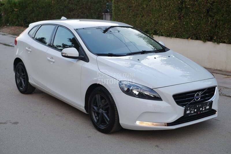 Volvo V40 1.6D D2 OCEAN RACE