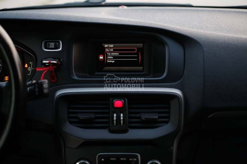 Volvo V40 1.6D D2 OCEAN RACE