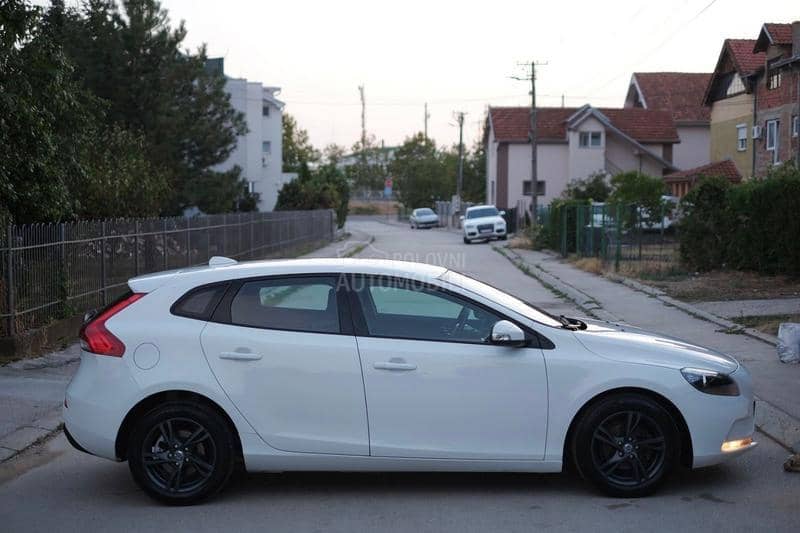 Volvo V40 1.6D D2 OCEAN RACE