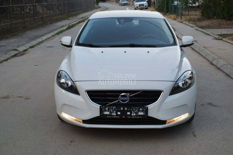 Volvo V40 1.6D D2 OCEAN RACE