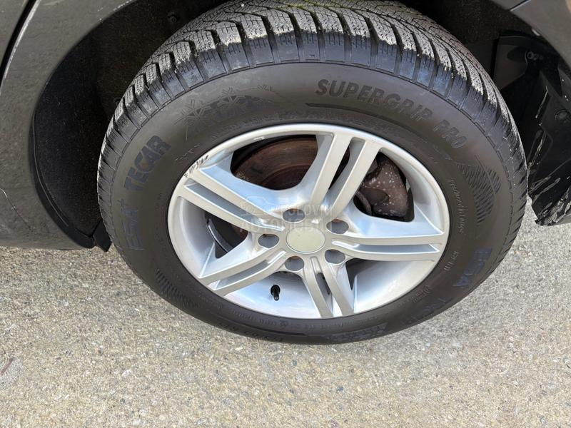 Toyota Auris 1.6 VVT-t Luna