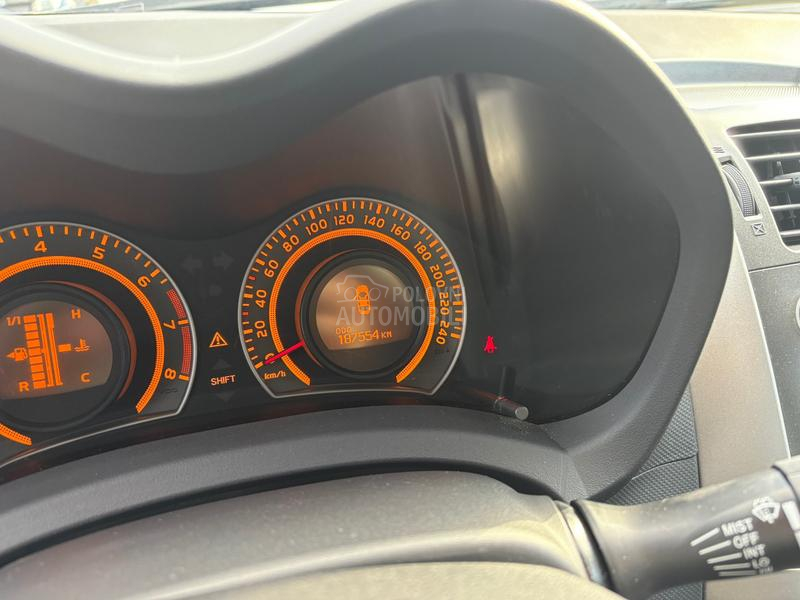 Toyota Auris 1.6 VVT-t Luna