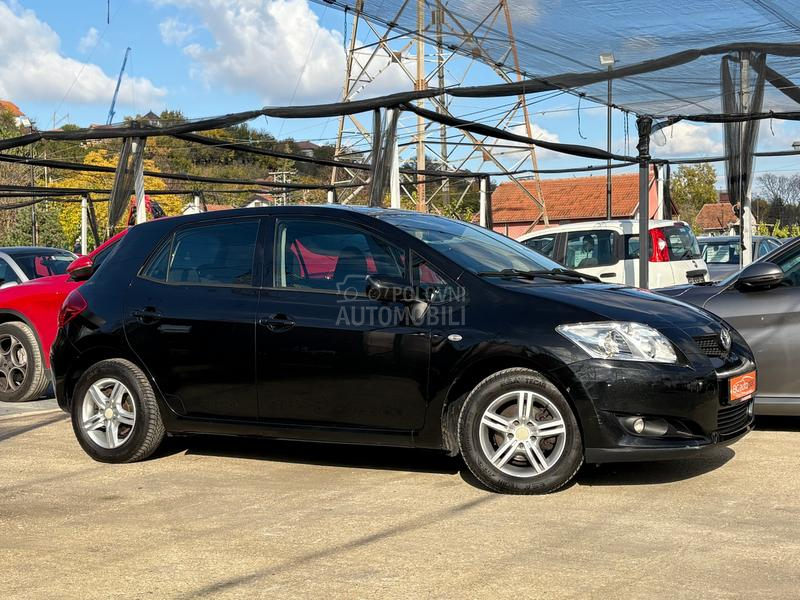 Toyota Auris 1.6 VVT-t Luna