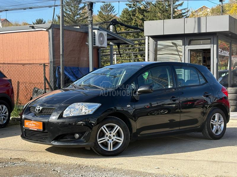 Toyota Auris 1.6 VVT-t Luna