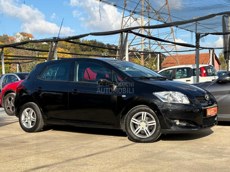 Toyota Auris 1.6 VVT-t Luna