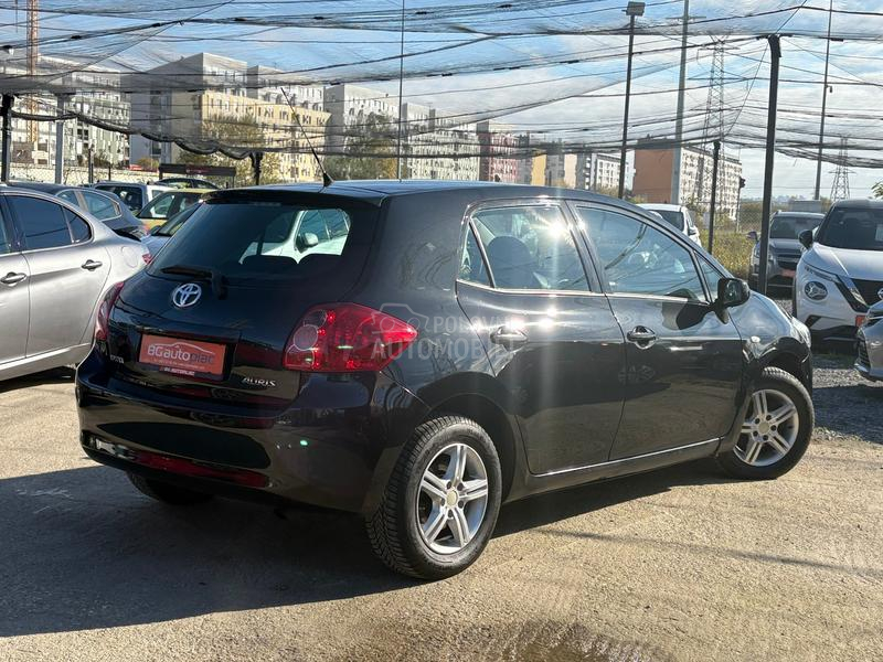 Toyota Auris 1.6 VVT-t Luna