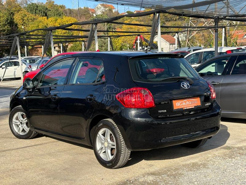 Toyota Auris 1.6 VVT-t Luna