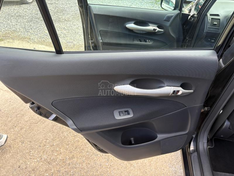 Toyota Auris 1.6 VVT-t Luna