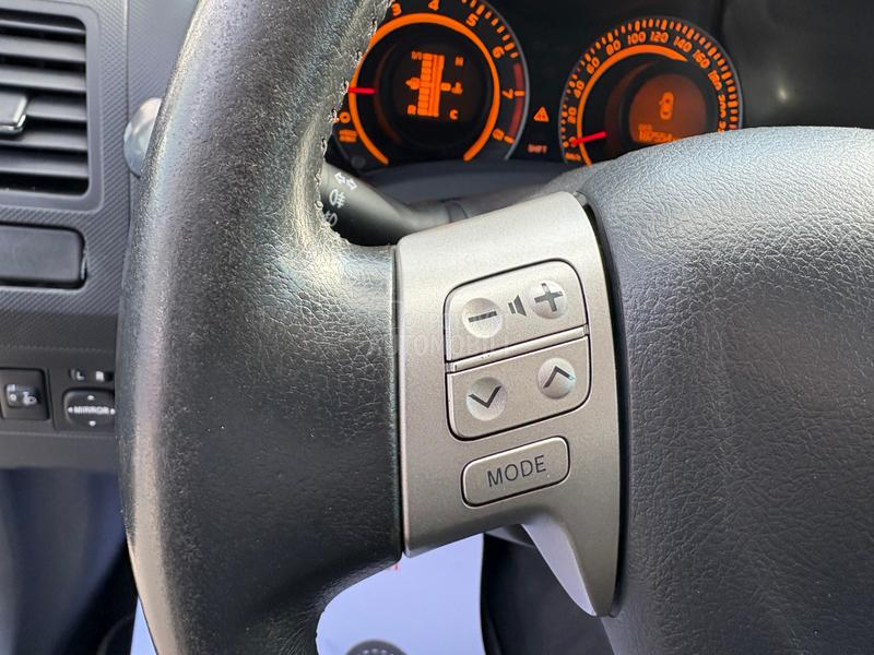 Toyota Auris 1.6 VVT-t Luna