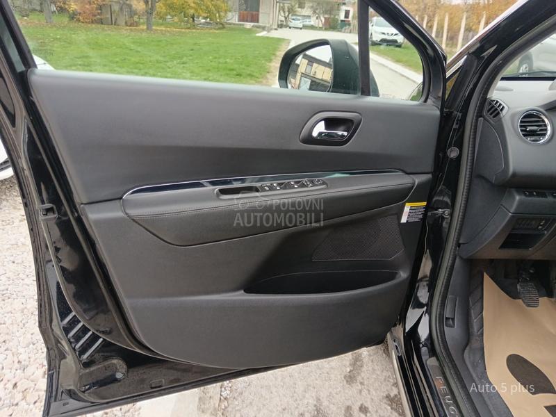 Peugeot 3008 1.6hdi ALLURE