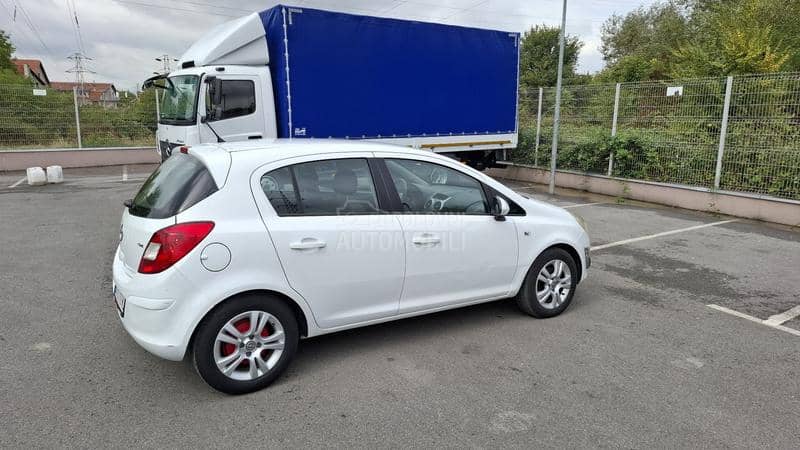 Opel Corsa D 