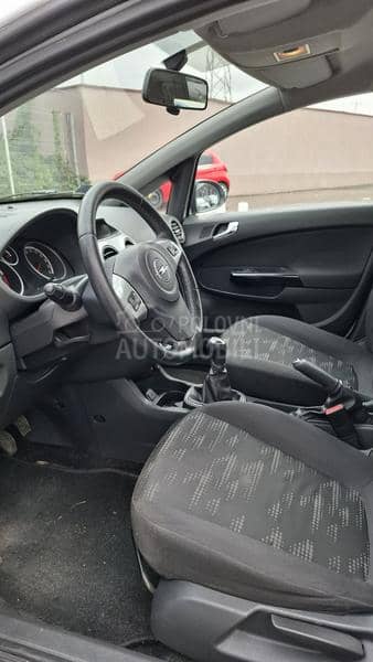 Opel Corsa D 