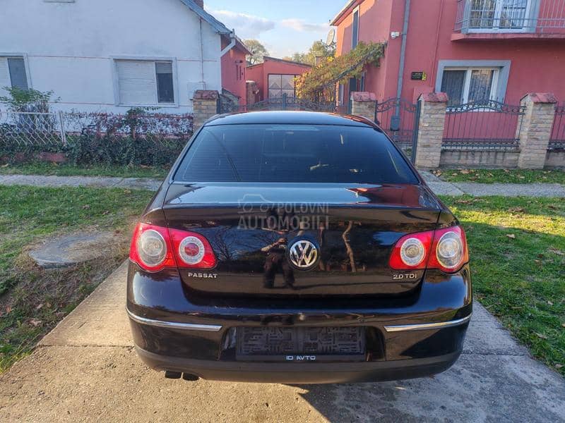 Volkswagen Passat B6 2.0 TDI HIGH LINE