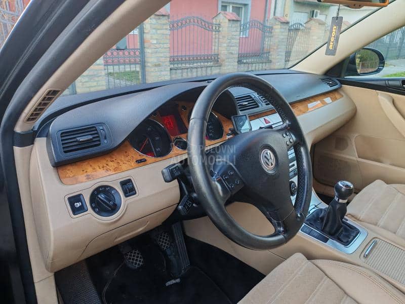 Volkswagen Passat B6 2.0 TDI HIGH LINE