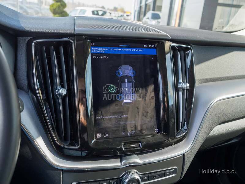 Volvo XC60 2.0B4 AWD Momentum