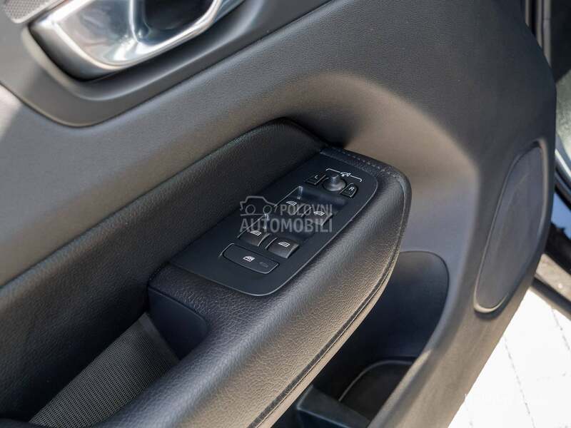 Volvo XC60 2.0B4 AWD Momentum