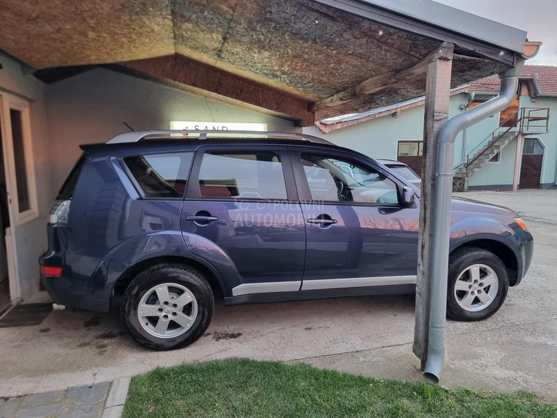 Mitsubishi Outlander 4x4 D-ID