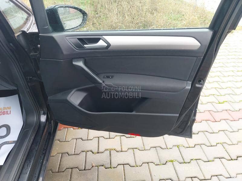 Volkswagen Touran 2.0 TDI