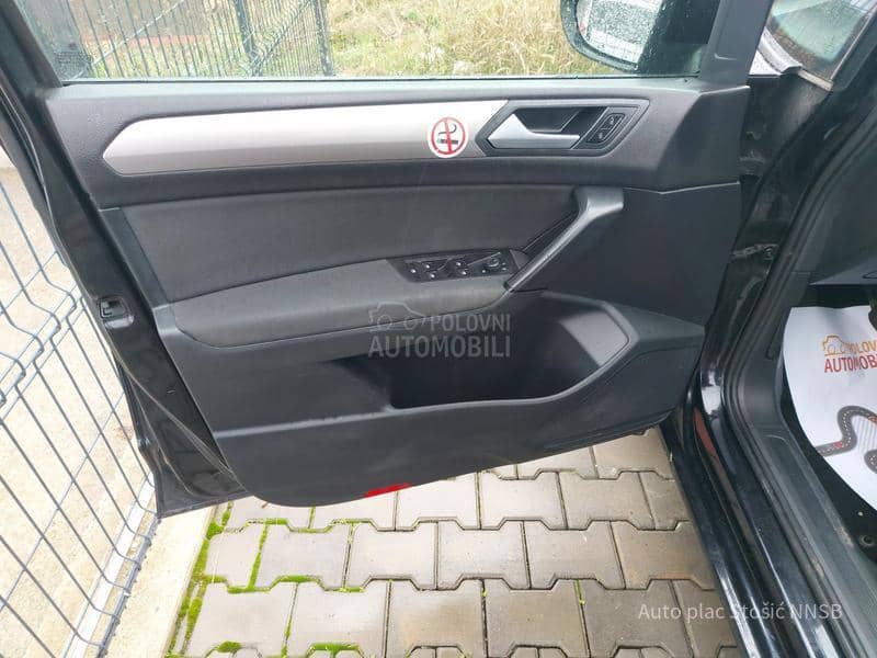 Volkswagen Touran 2.0 TDI