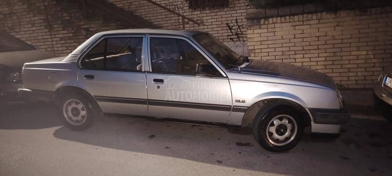 Opel Ascona 1.6