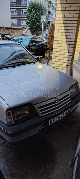 Opel Ascona 1.6