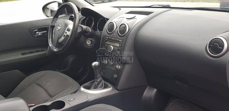 Nissan Qashqai + 2 Acenta