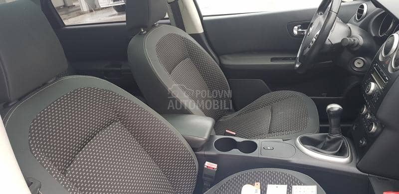 Nissan Qashqai + 2 Acenta