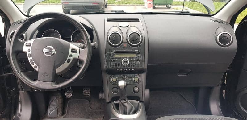 Nissan Qashqai + 2 Acenta