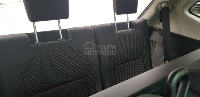 Nissan Qashqai + 2 Acenta