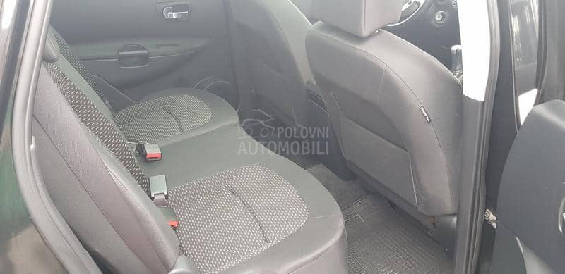 Nissan Qashqai + 2 Acenta